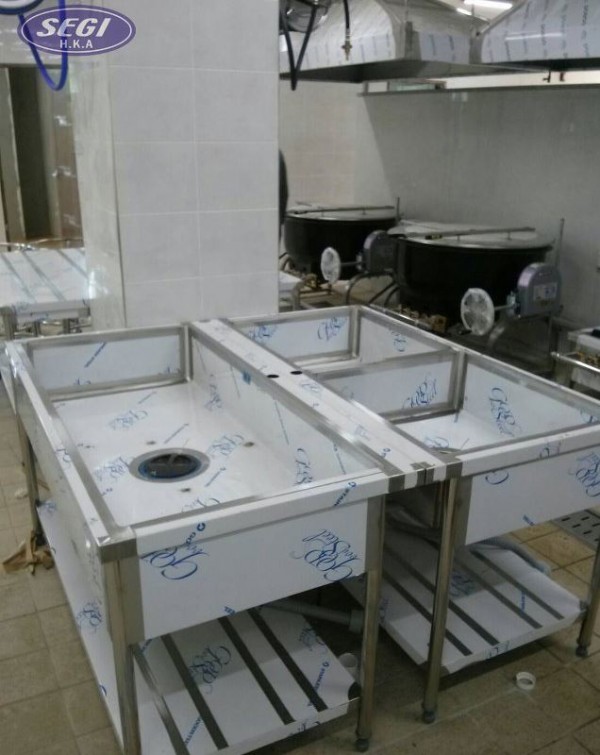 b3e11cd0ea83fe65a7939aafbda21819_1528683