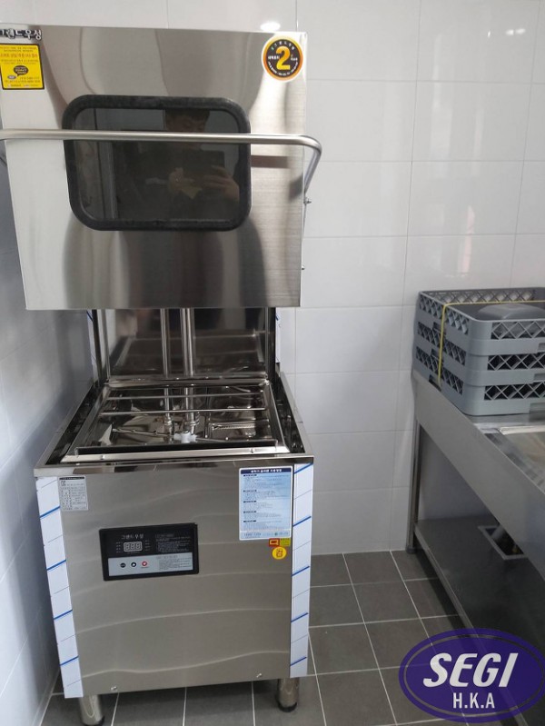 55c99ea58e972b2ece08cf6a316a3bc8_1581055